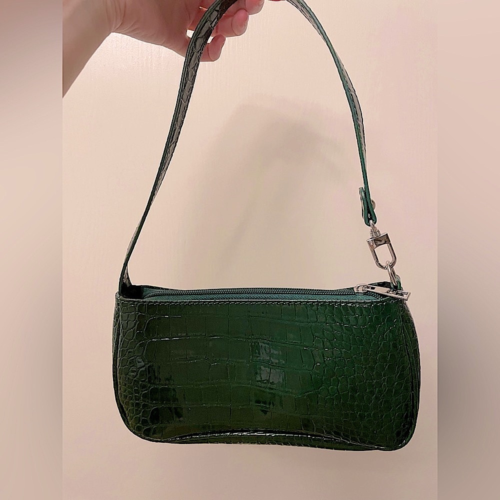 NWOT dark green faux leather snake skin shoulder bag